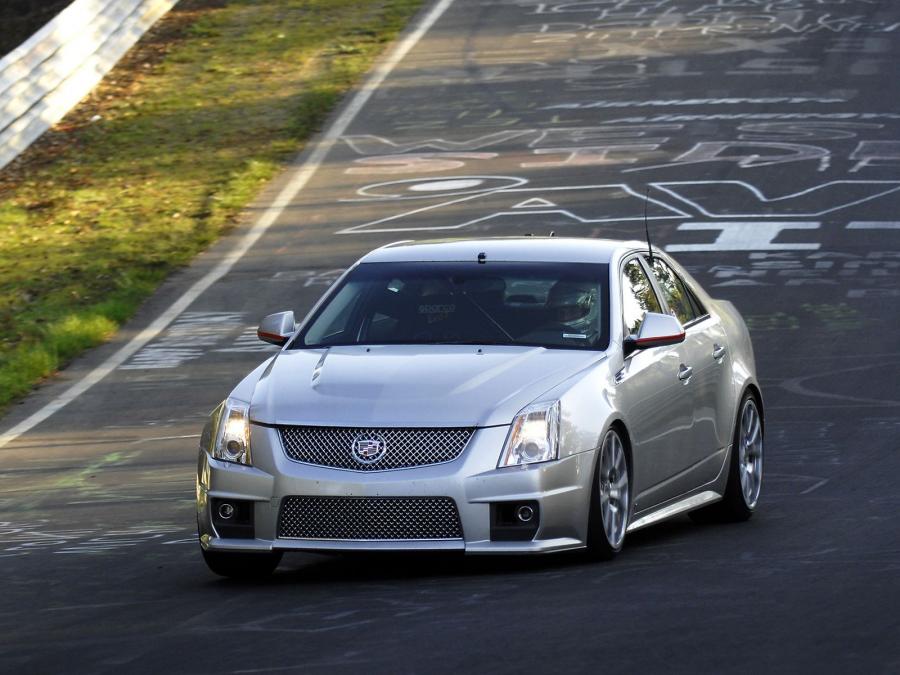  Cadillac CTS-V Coupe 2010 года  (фото 20 из 315)